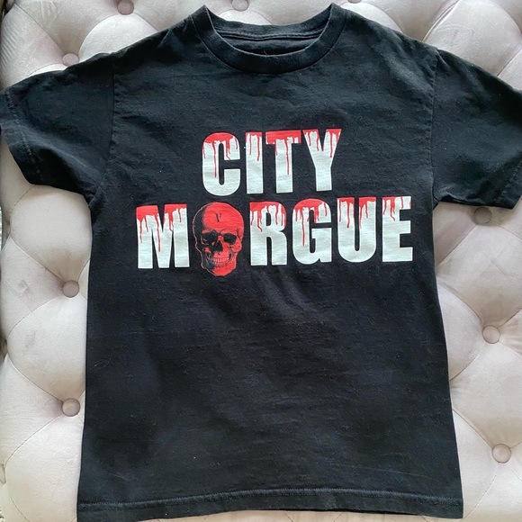 V Lone  T-shirt - Picture 1 of 3